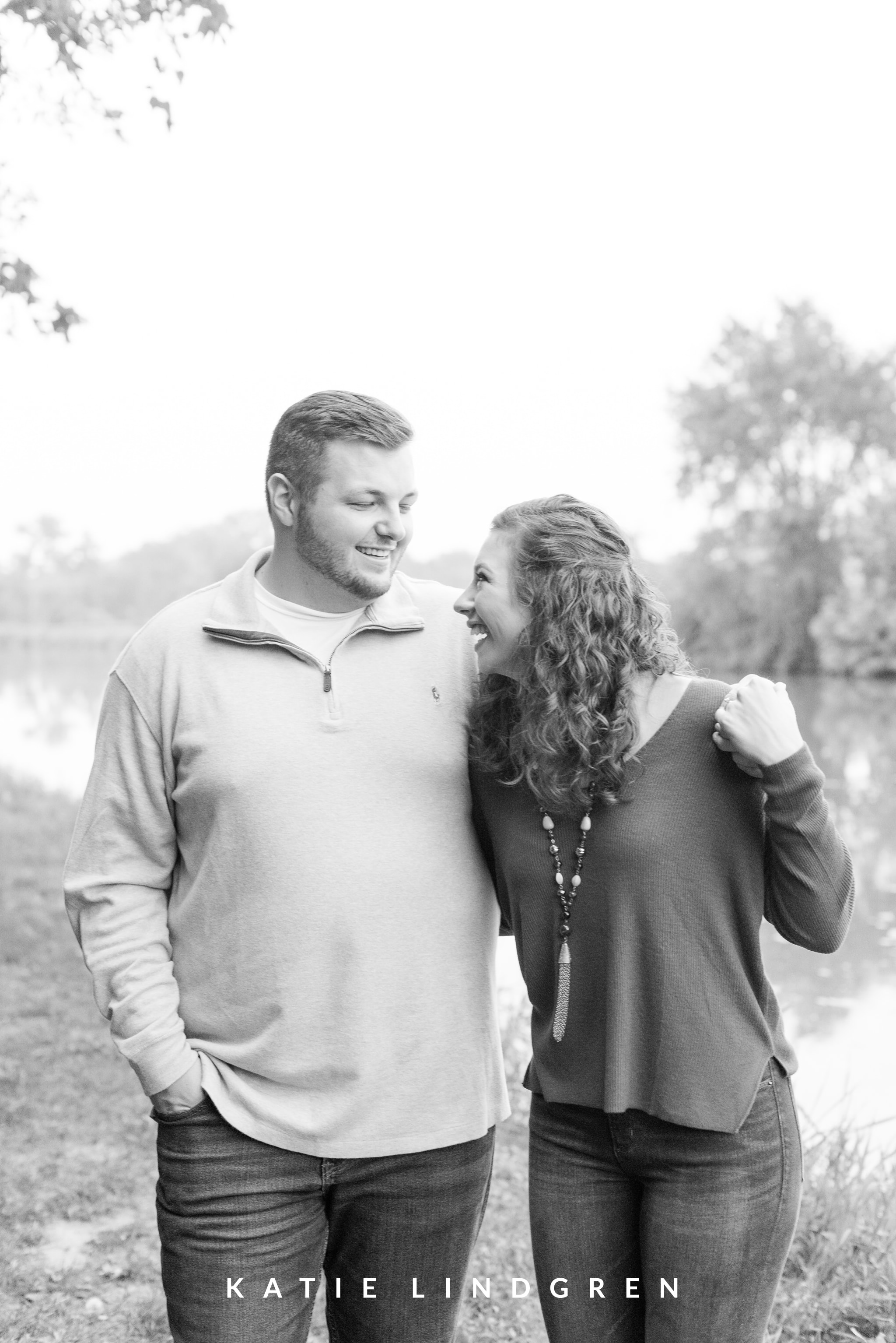Gray's Lake Engagement Photos
