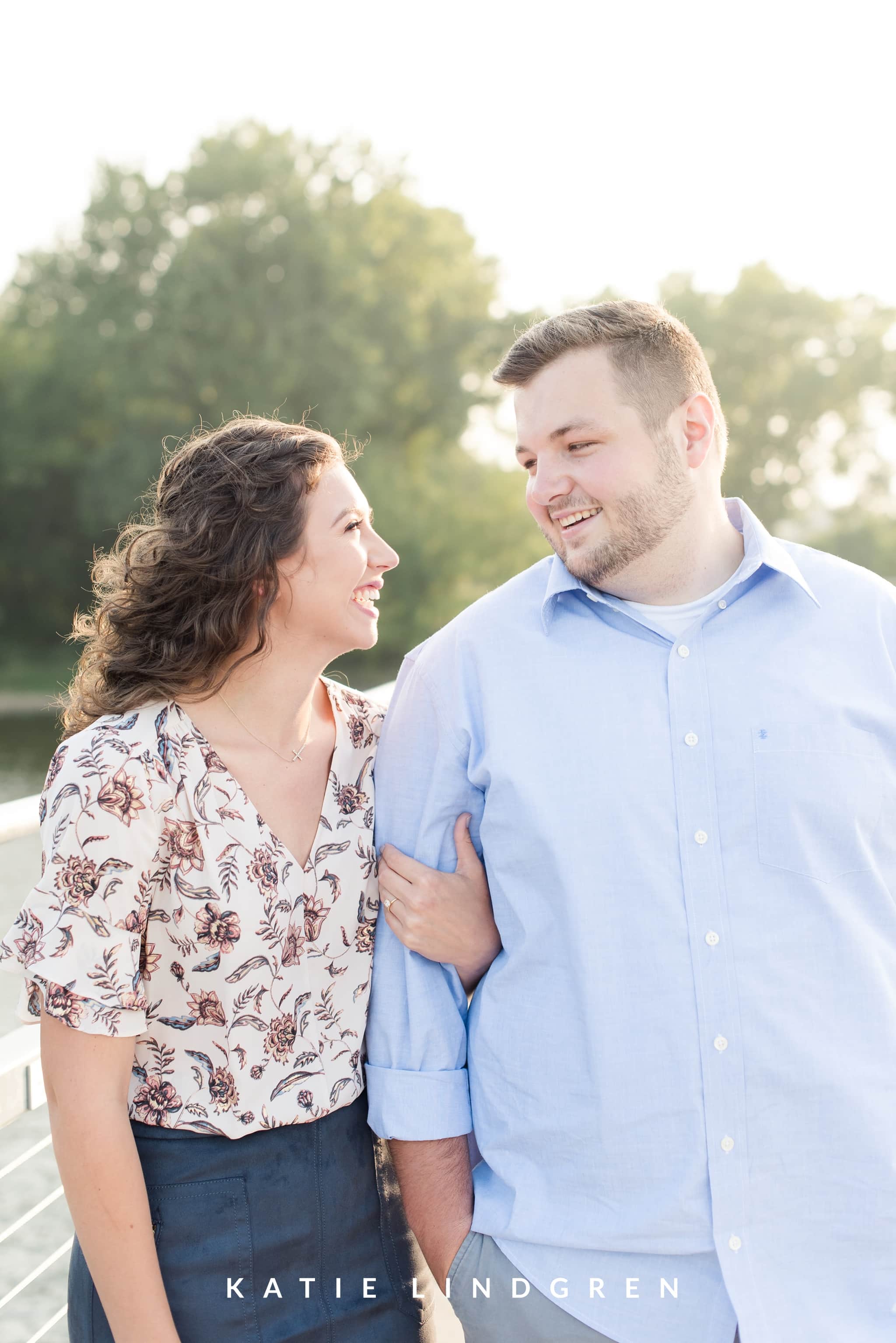Gray's Lake Engagement Photos