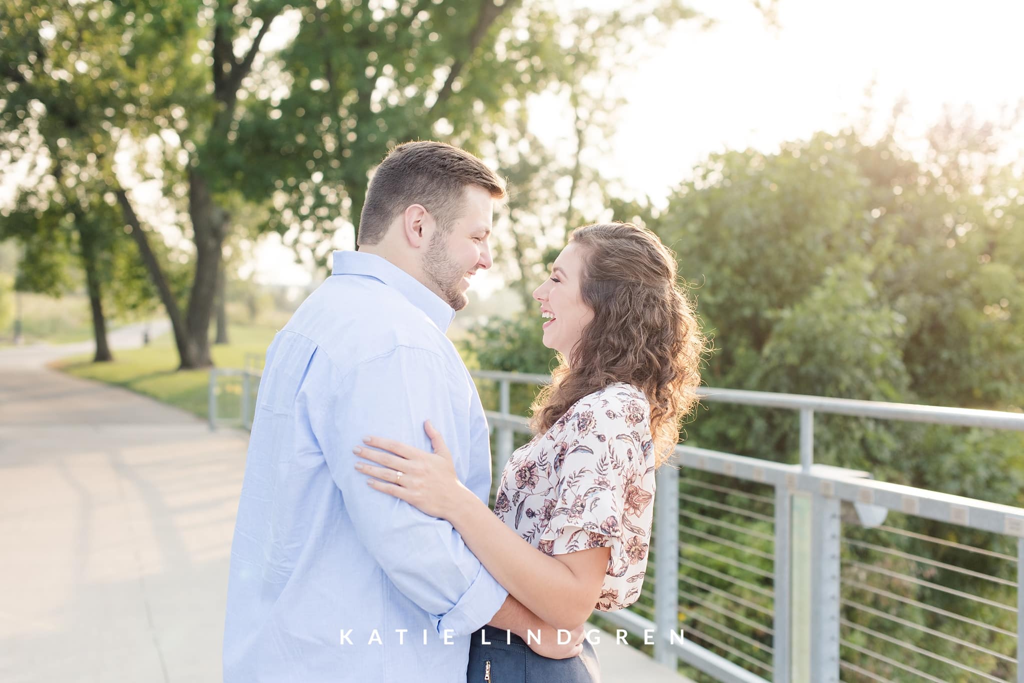 Gray's Lake Engagement Photos