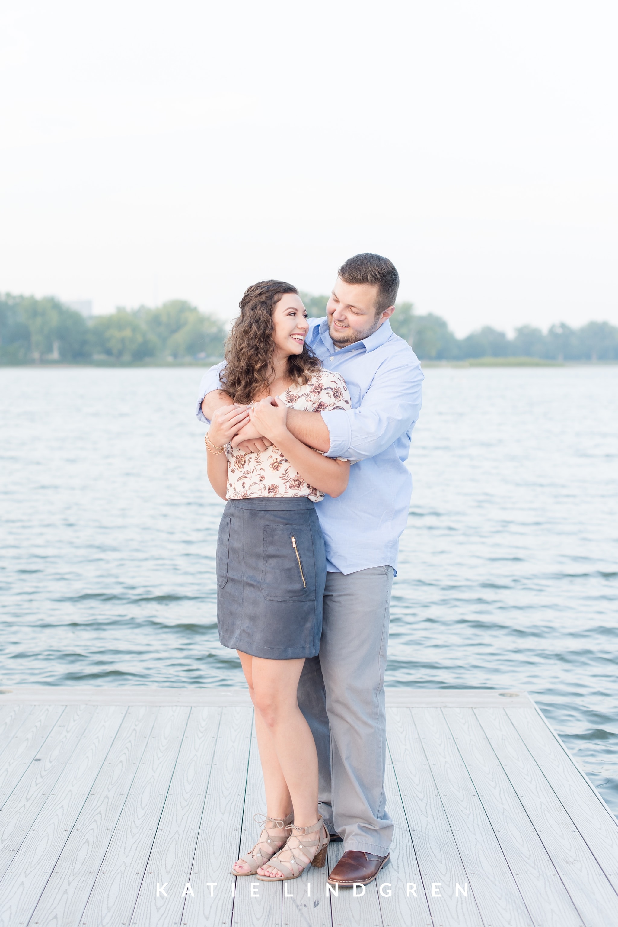 Gray's Lake Engagement Photos