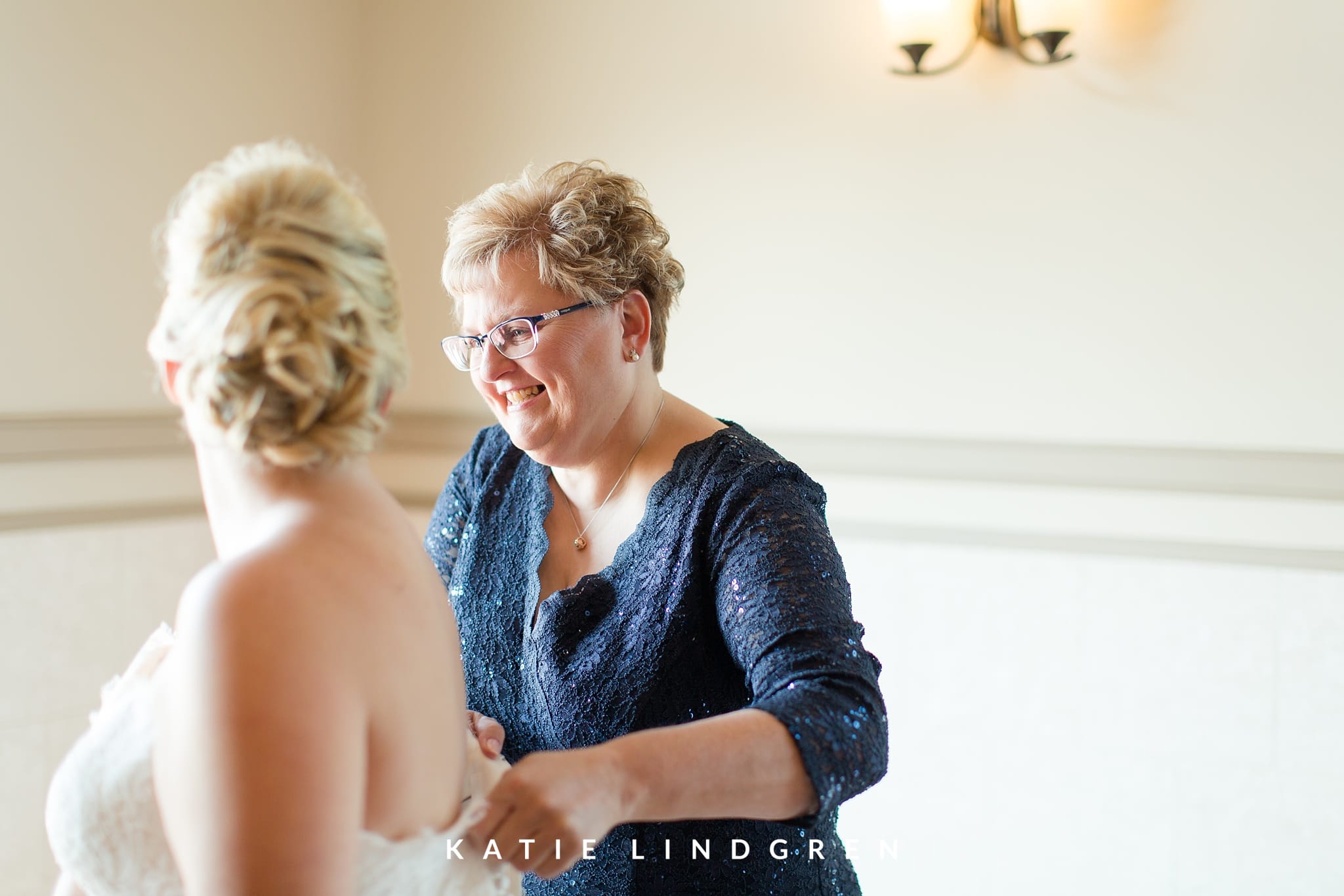 Des Moines Wedding Photographer