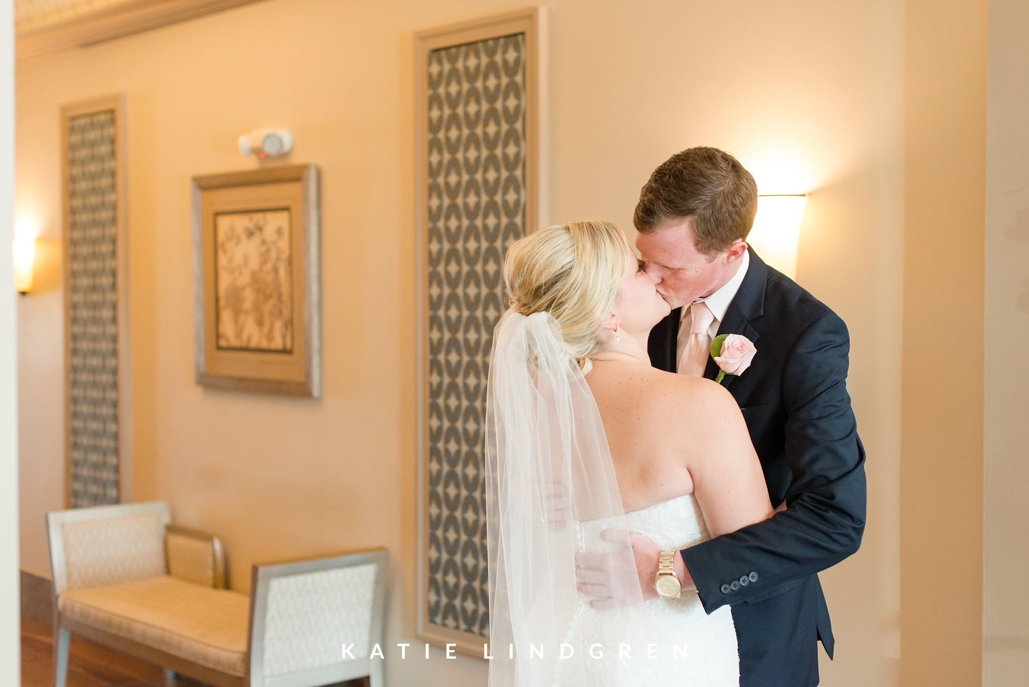 Des Moines Wedding Photographer
