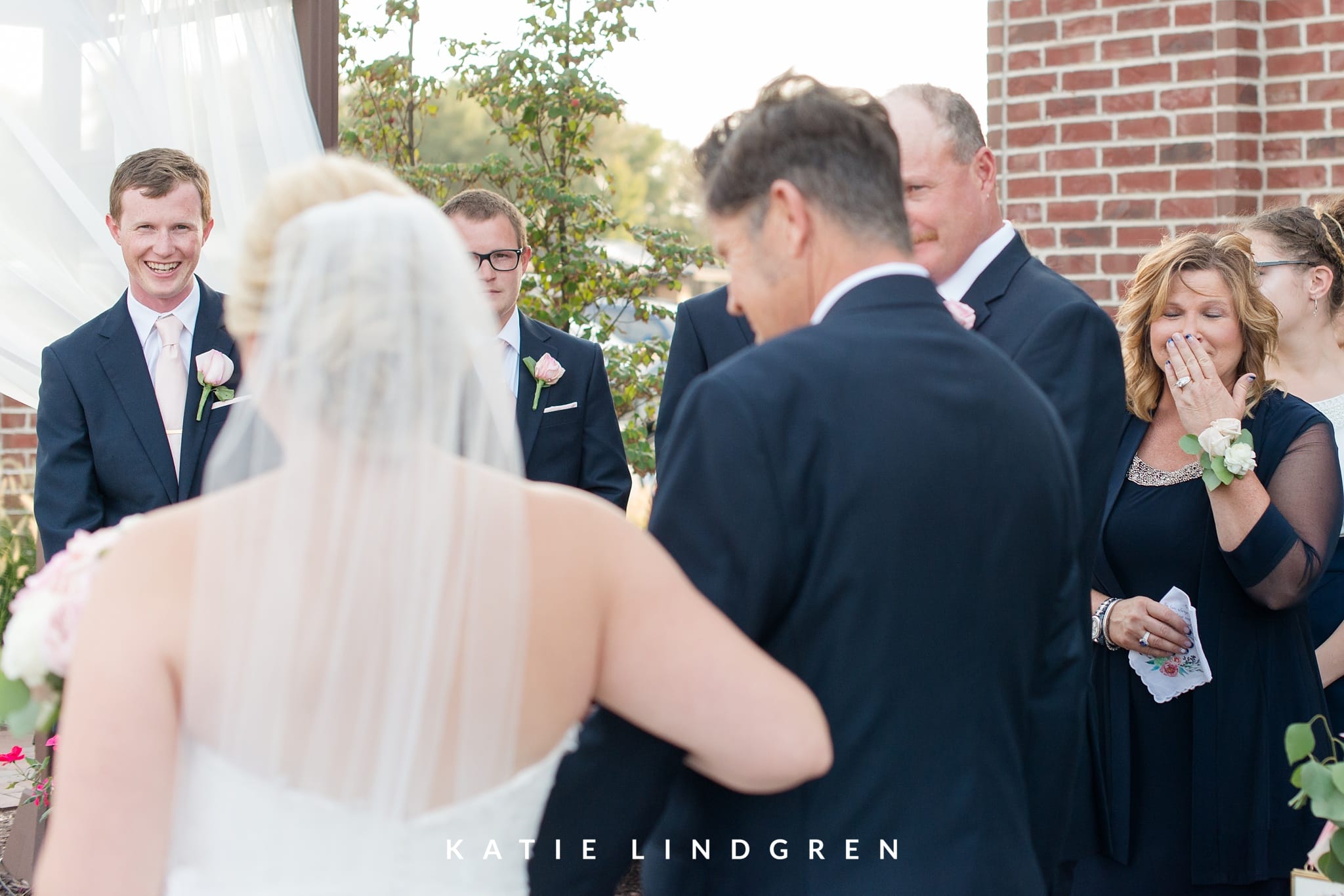 Des Moines Wedding Photographer