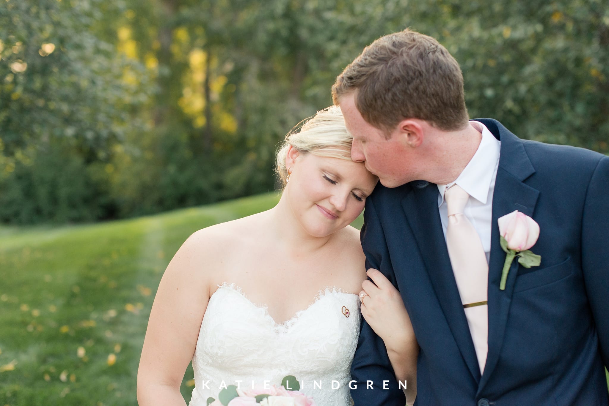 Des Moines Wedding Photographer