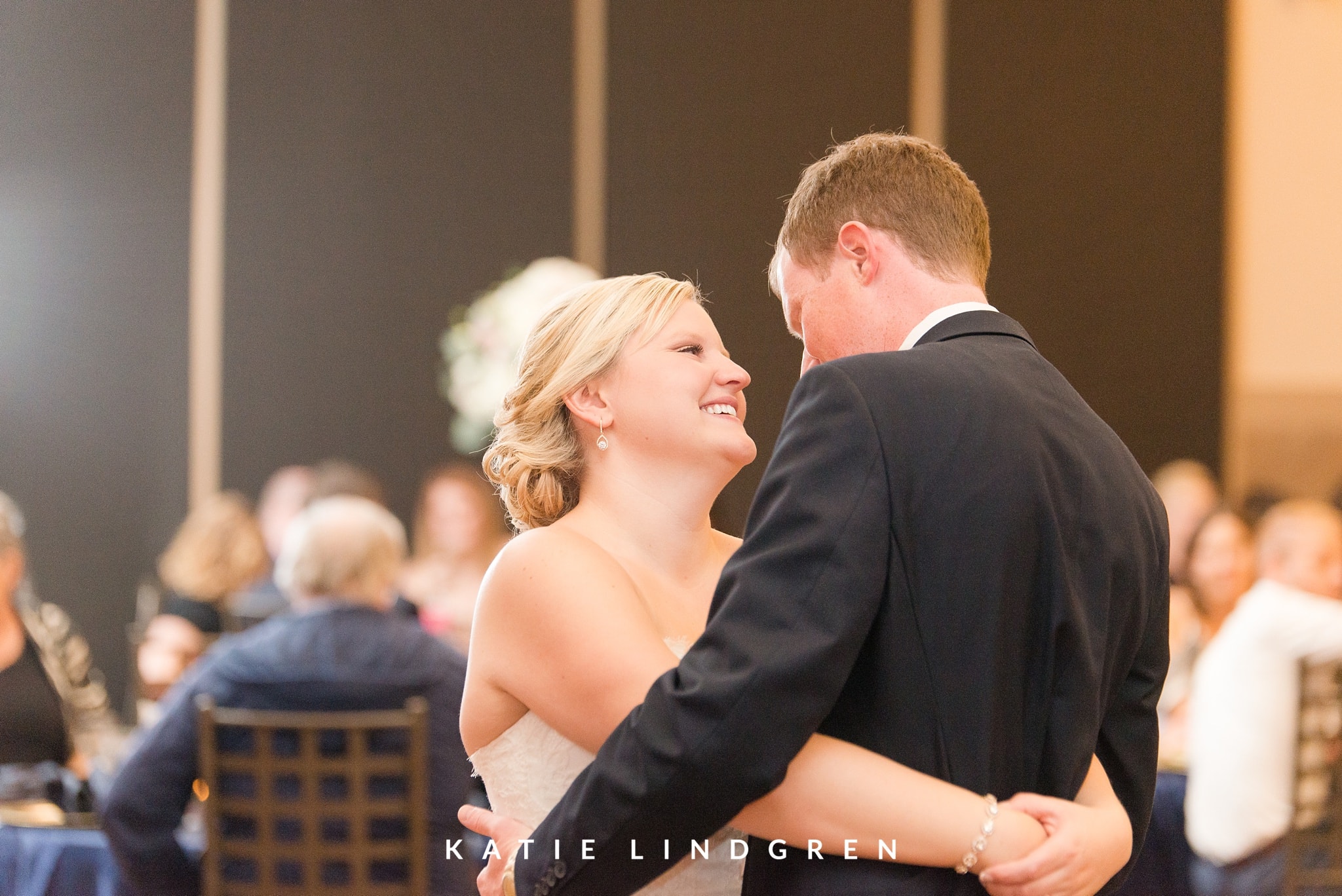 Des Moines Wedding Photographer