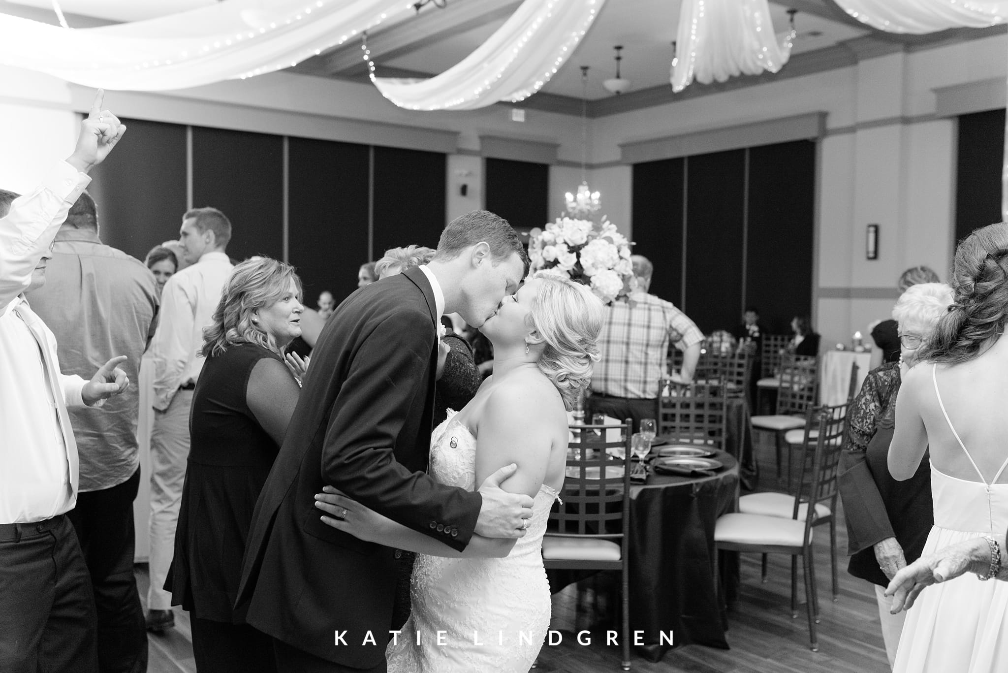 Des Moines Wedding Photographer