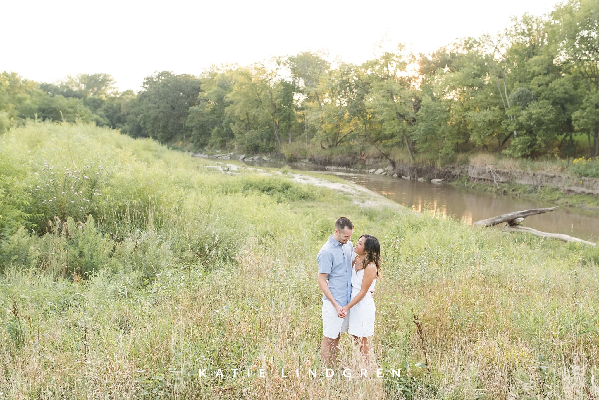 Des Moines, Iowa Wedding Photographer