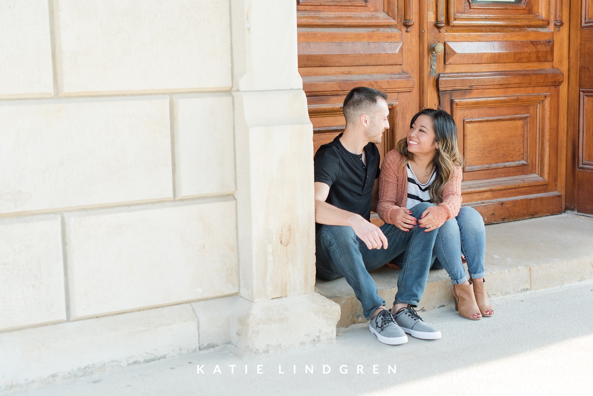 Des Moines, Iowa Wedding Photographer