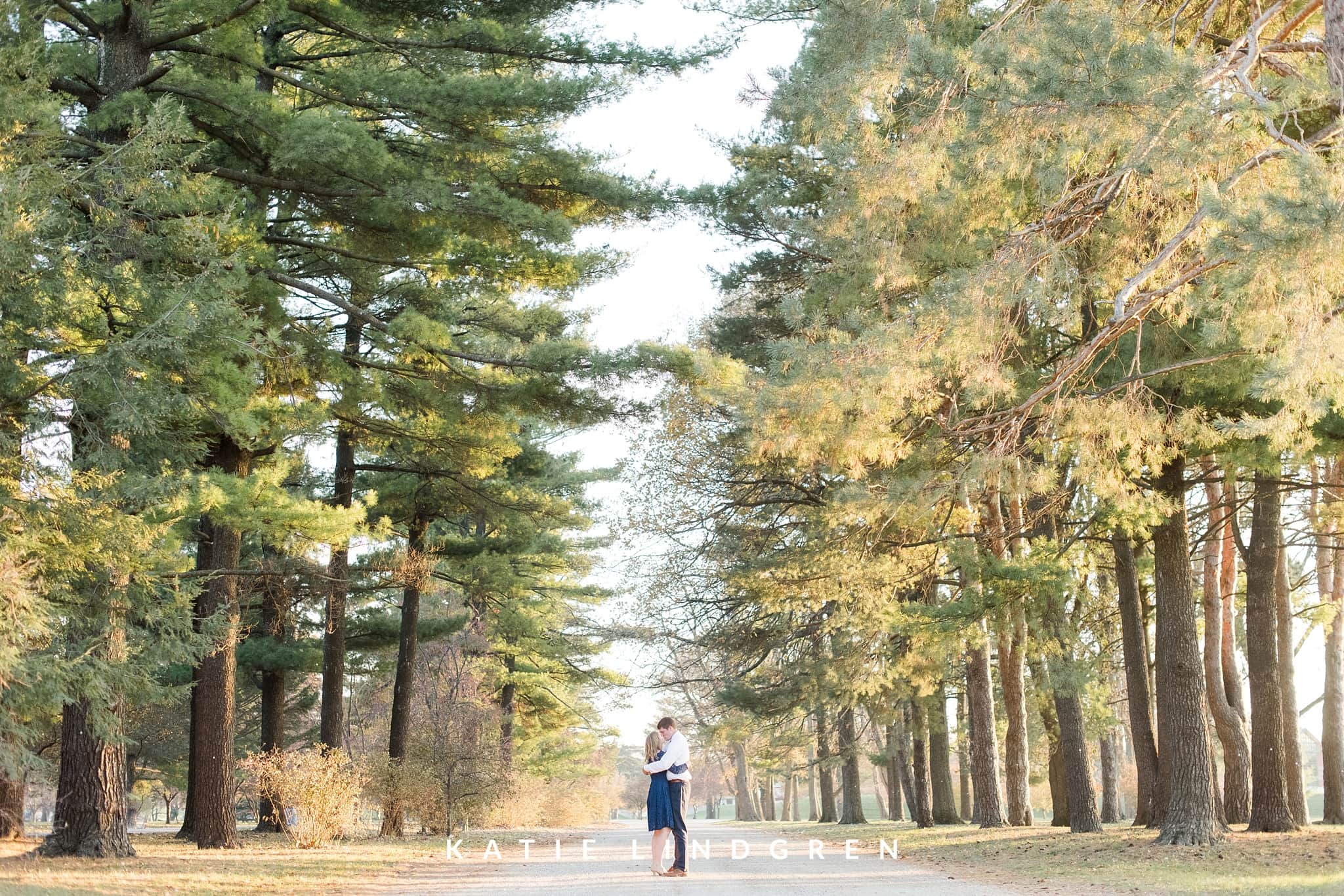 Des Moines Fall Engagement Session