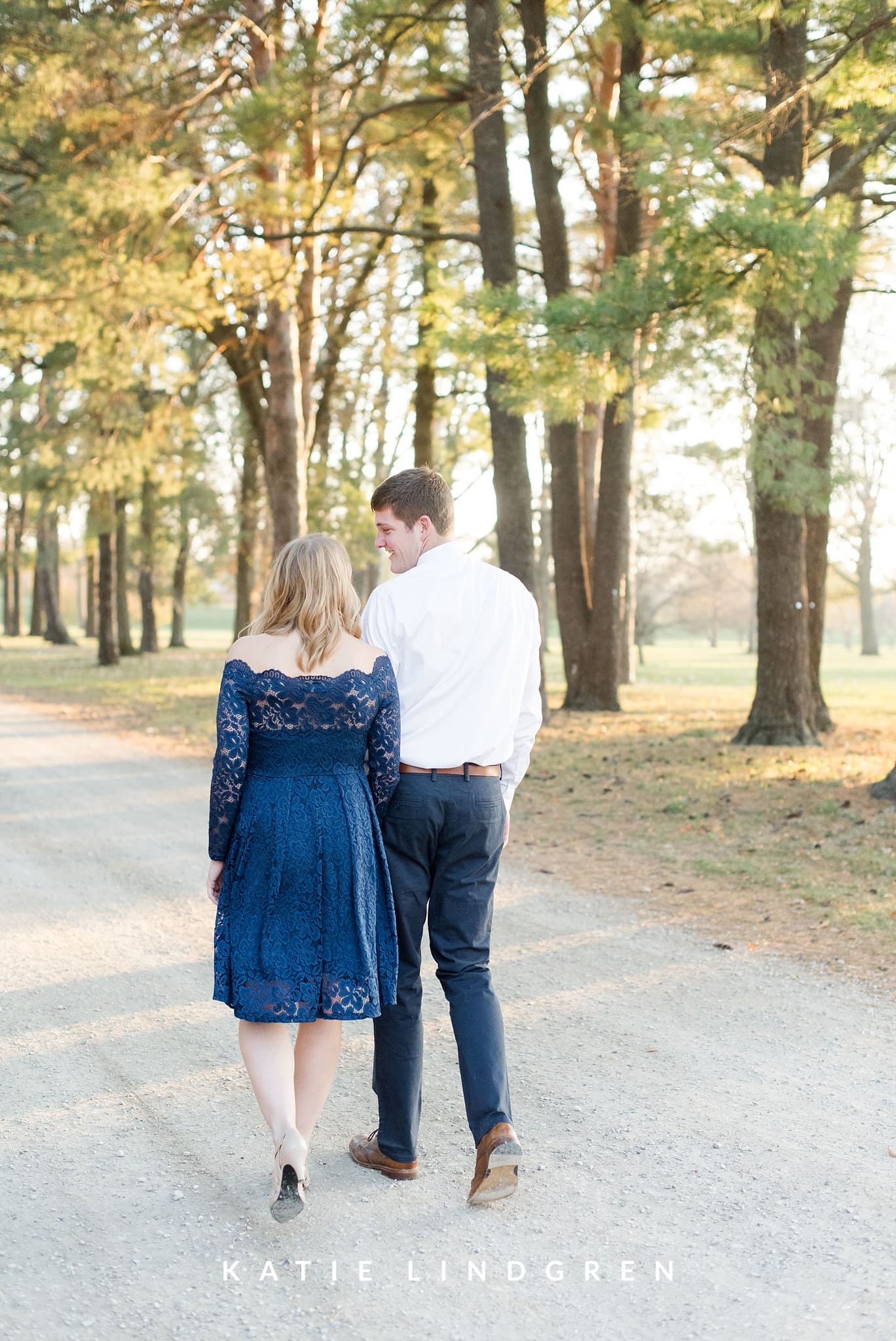 Des Moines Fall Engagement Session