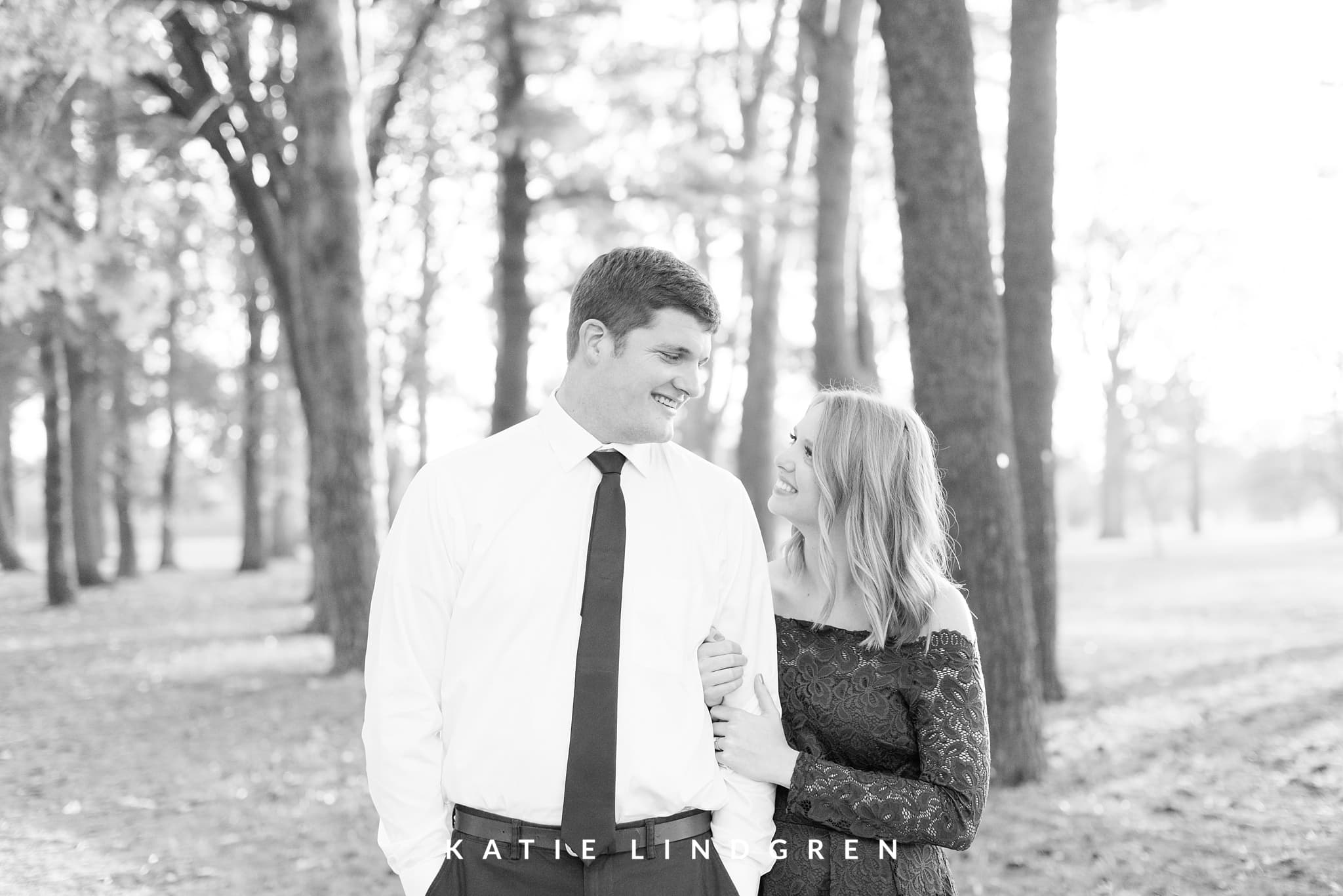 Des Moines Fall Engagement Session