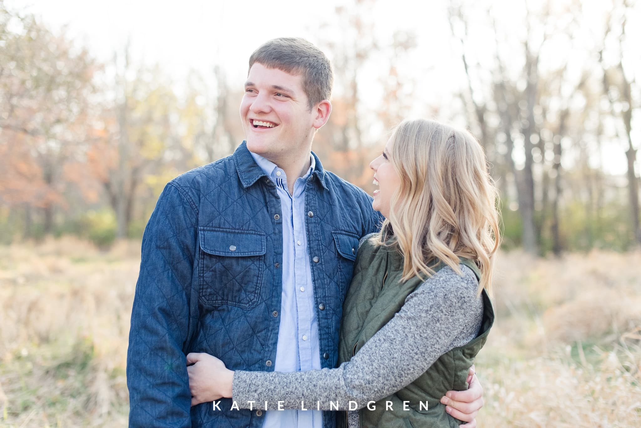 Des Moines Fall Engagement Session