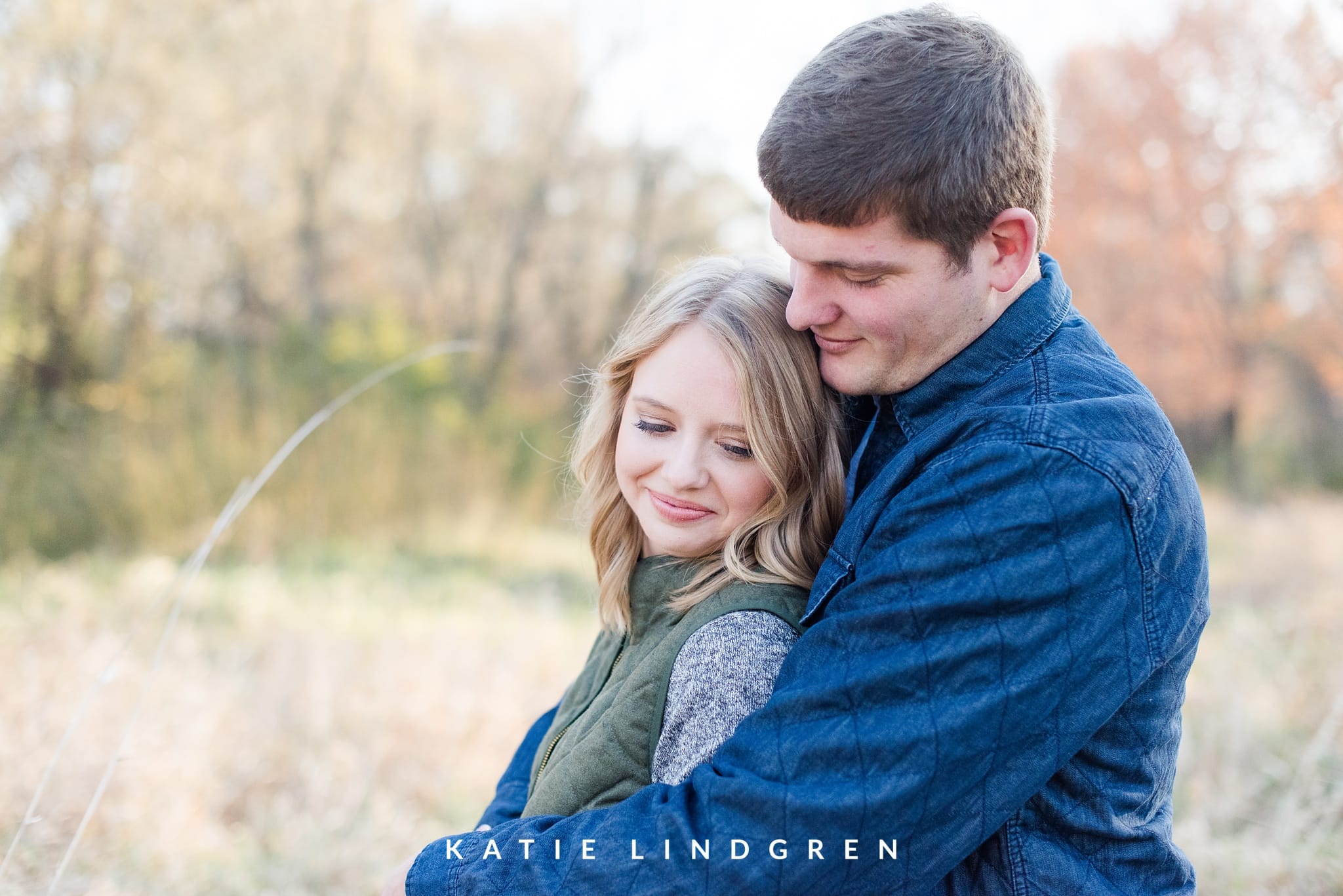 Des Moines Fall Engagement Session
