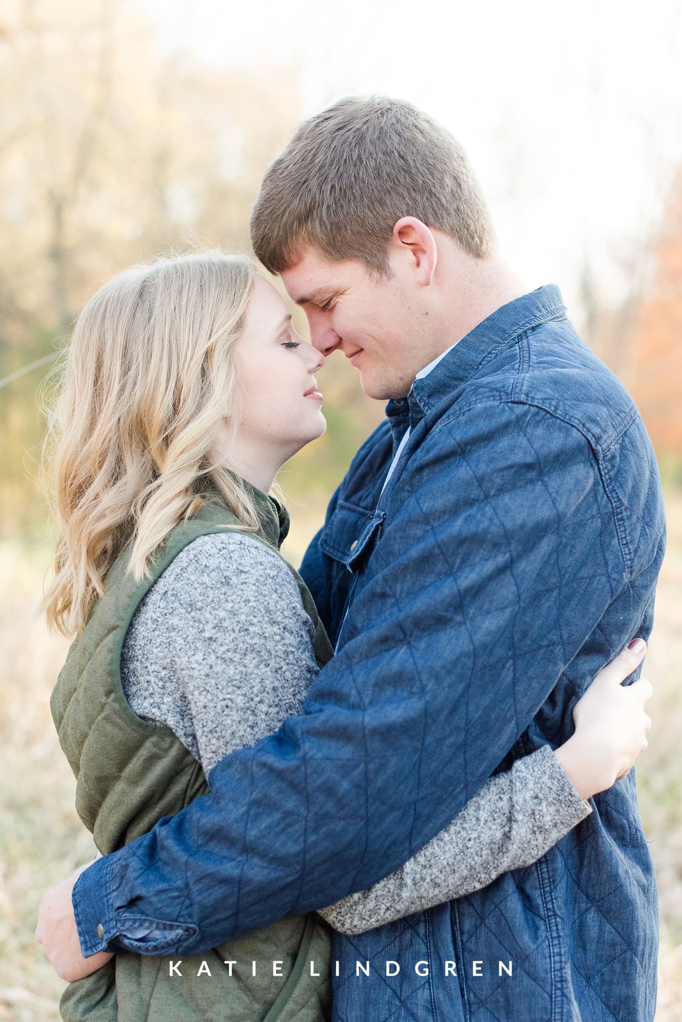 Des Moines Fall Engagement Session