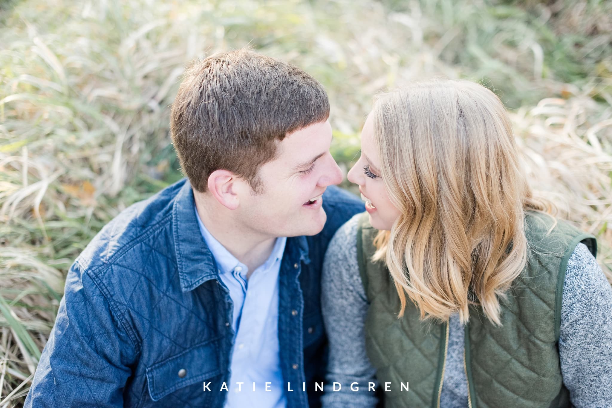 Des Moines Fall Engagement Session