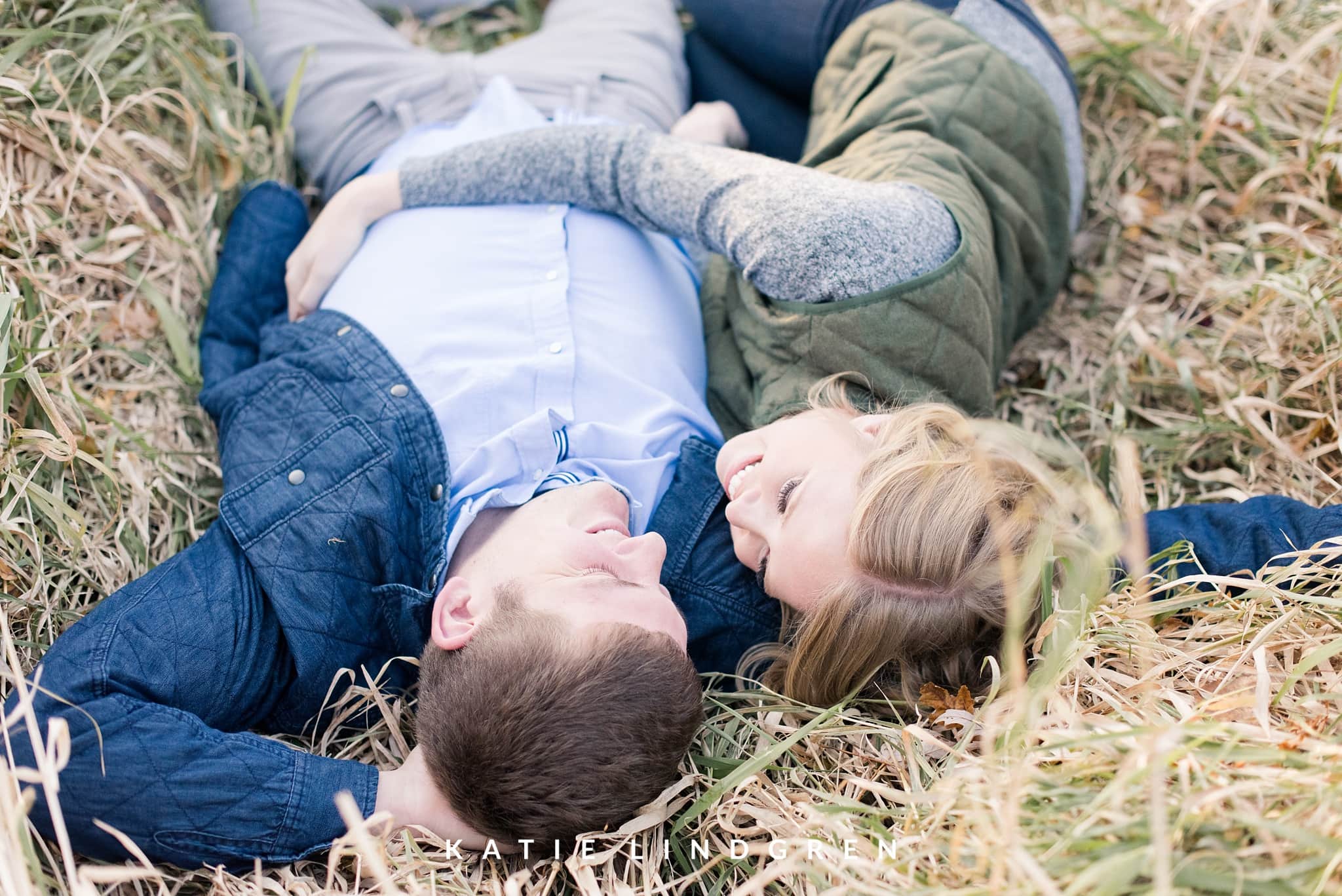 Des Moines Fall Engagement Session