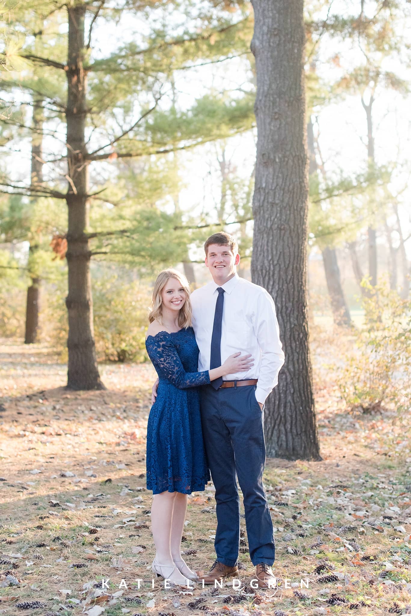 Des Moines Fall Engagement Session