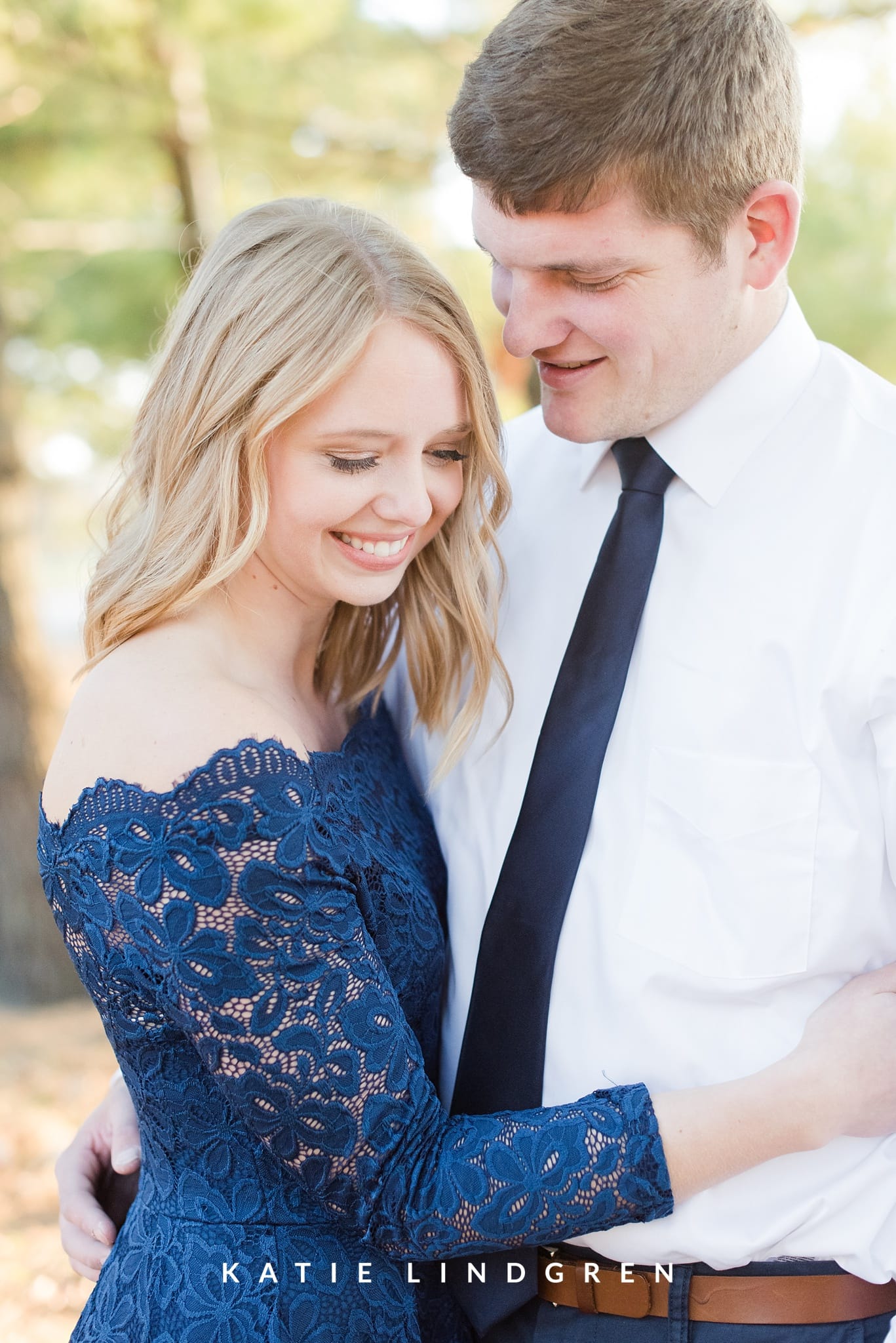 Des Moines Fall Engagement Session