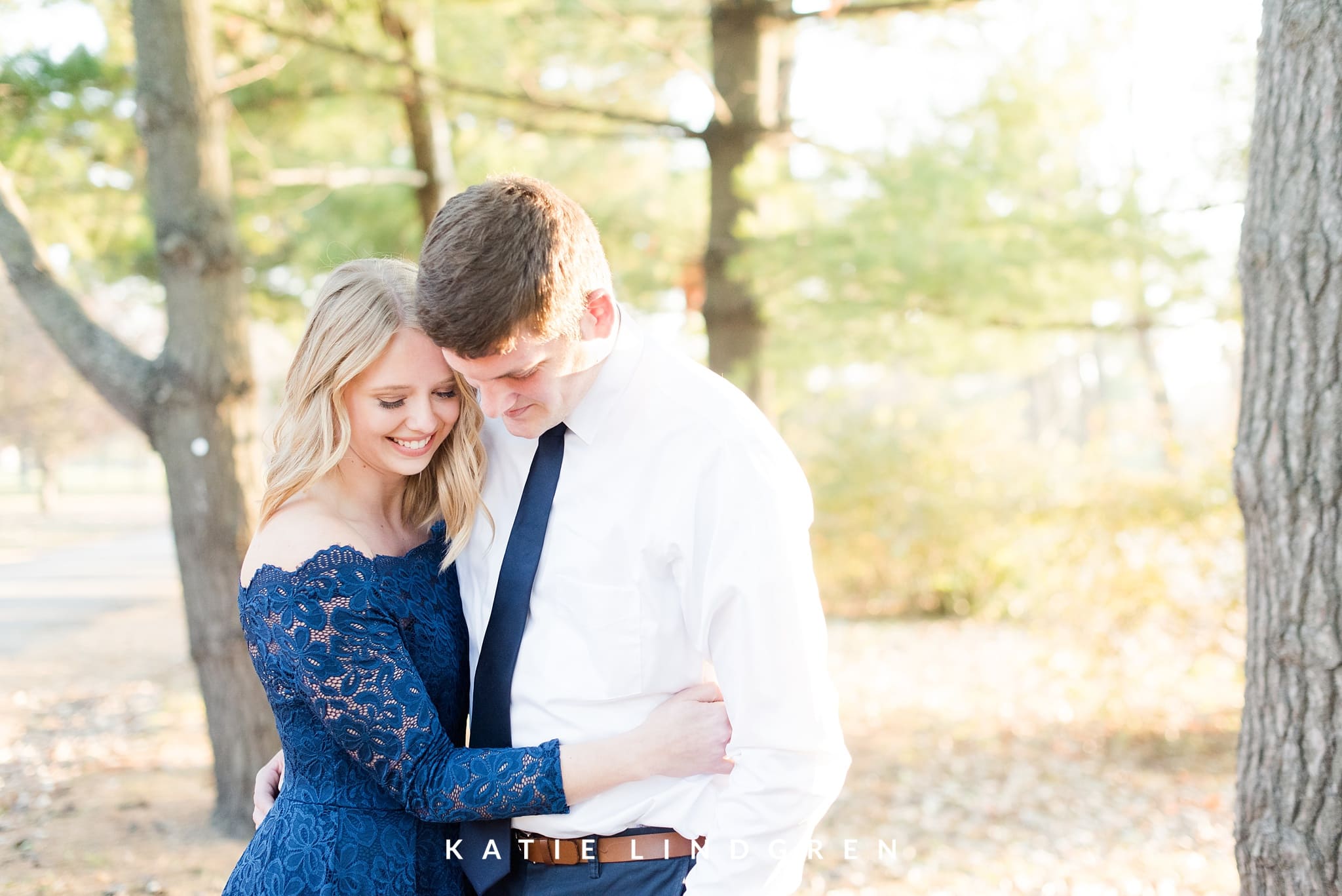 Des Moines Fall Engagement Session