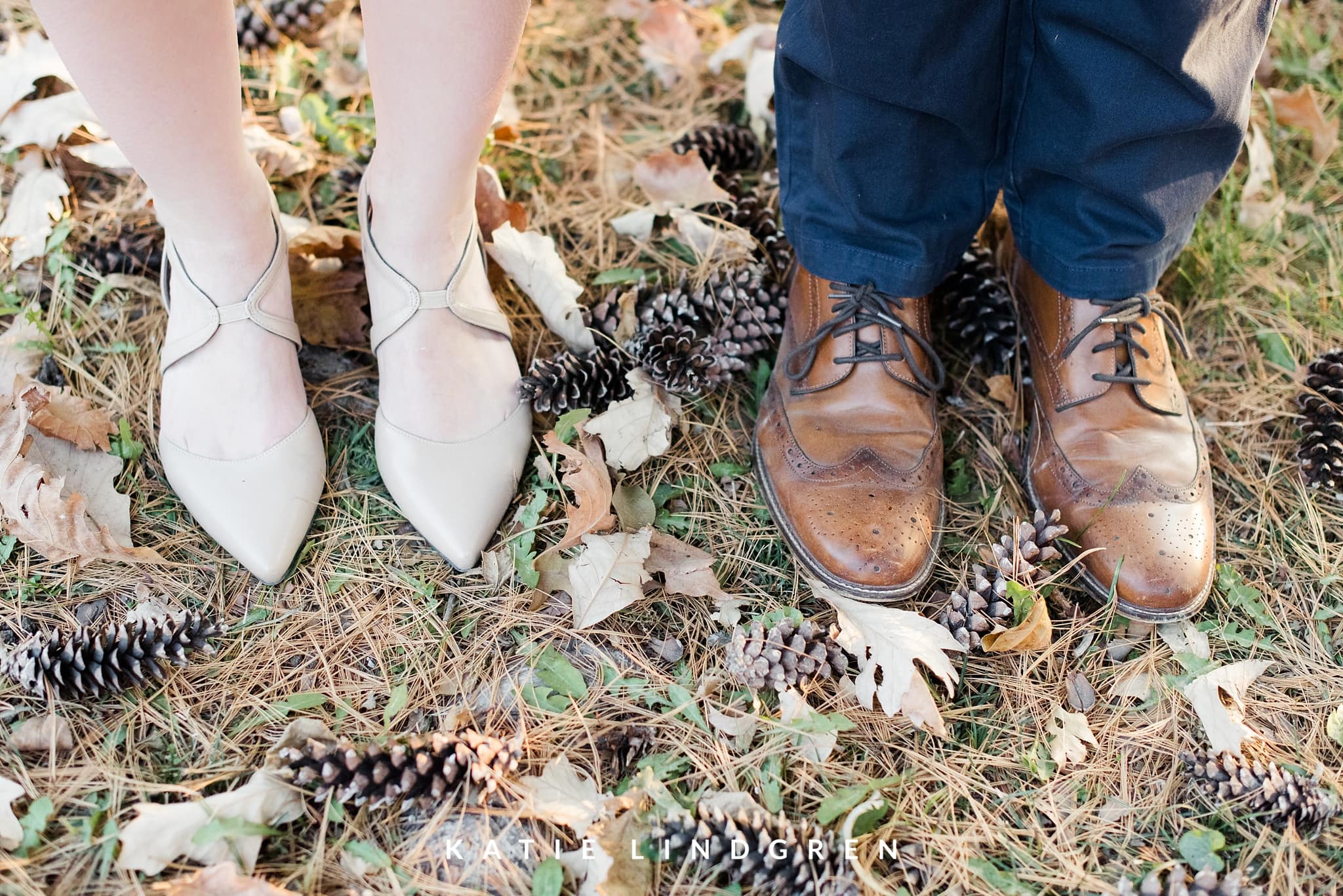 Des Moines Fall Engagement Session