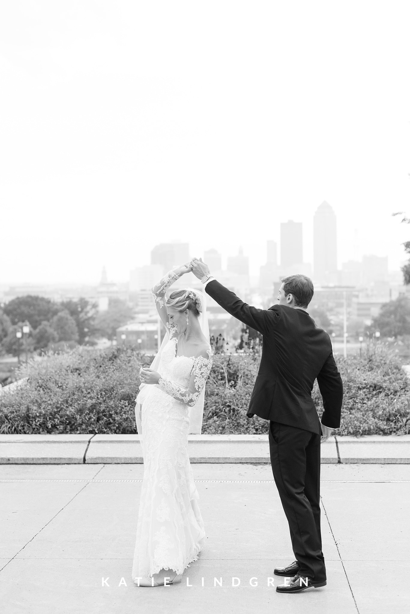 Downtown Des Moines Wedding