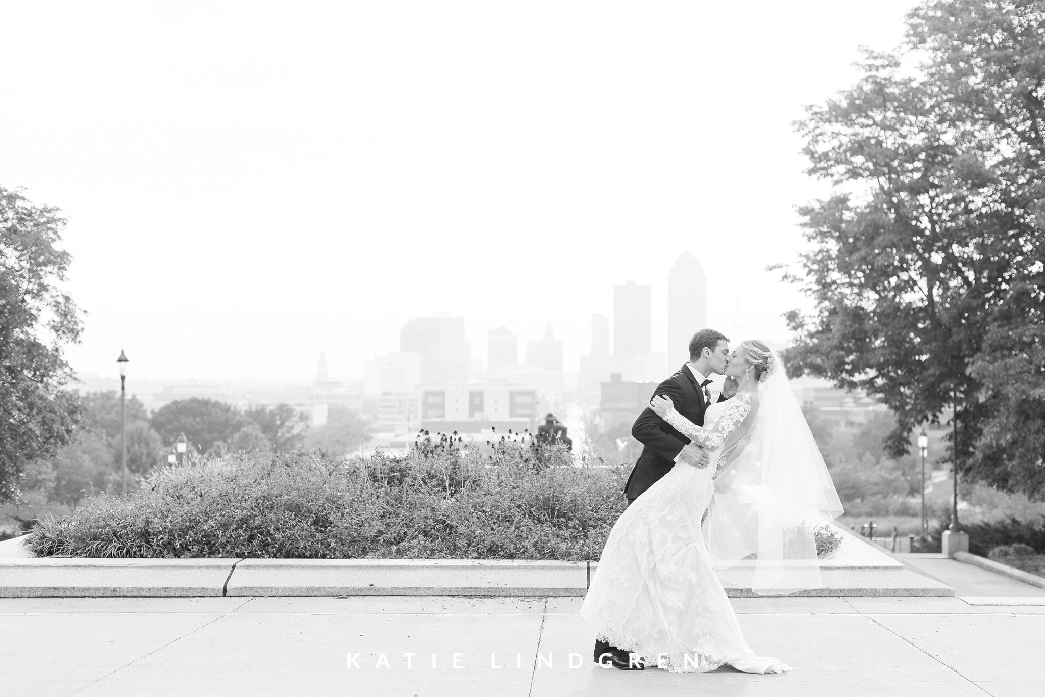 Downtown Des Moines Wedding