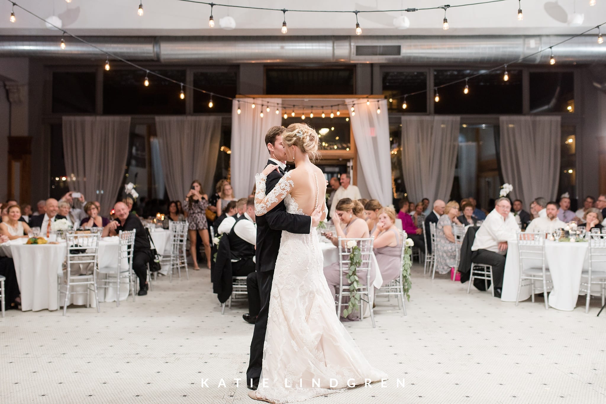 Downtown Des Moines Wedding