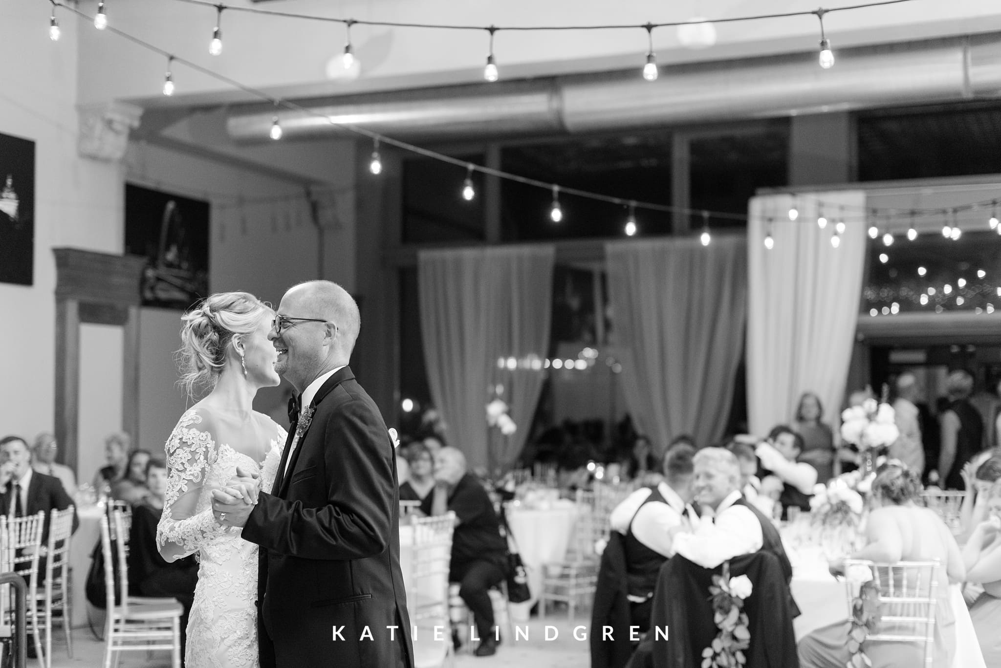 Downtown Des Moines Wedding