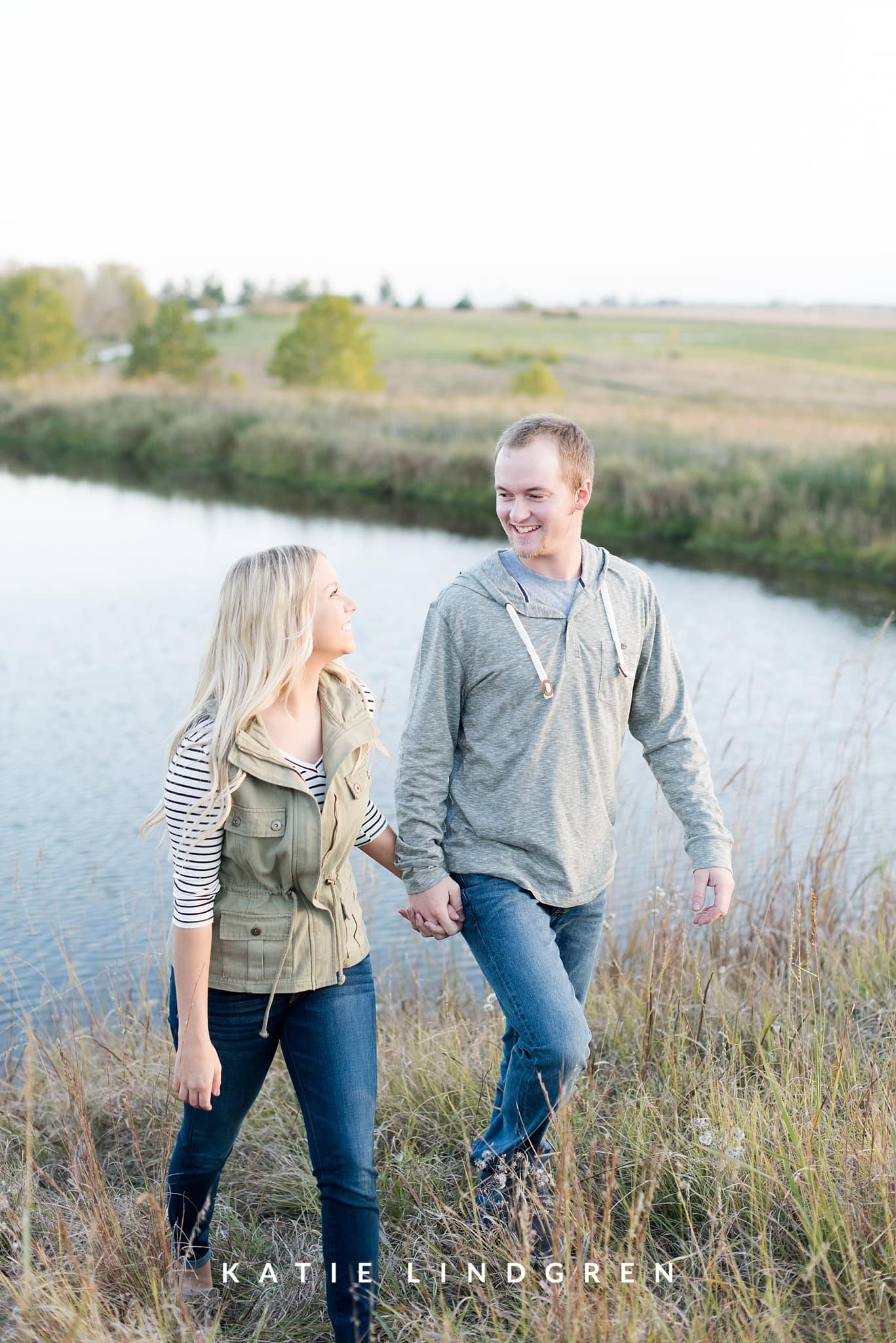 Des Moines Engagment Photographer