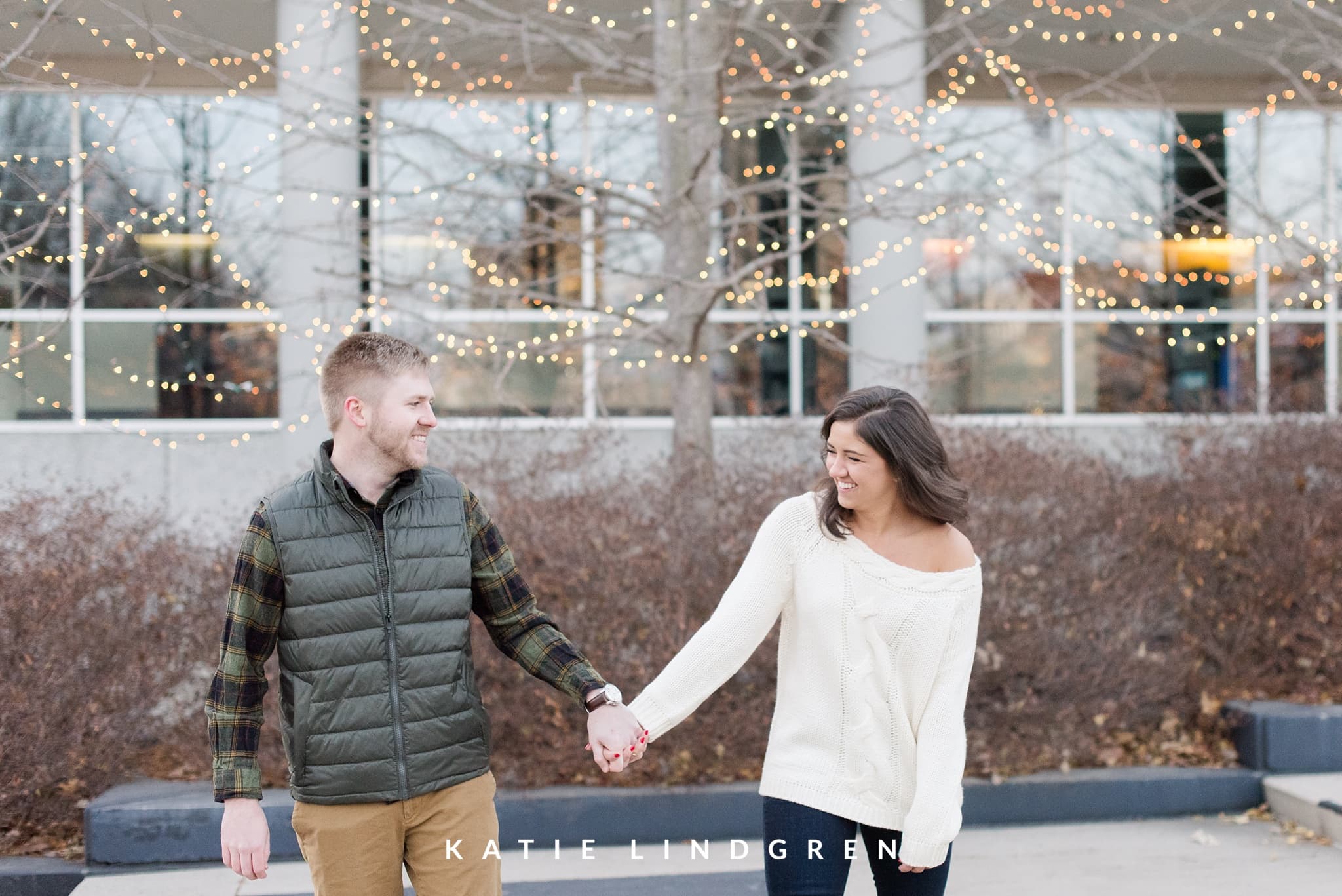 Downtown Des Moines Engagement Session