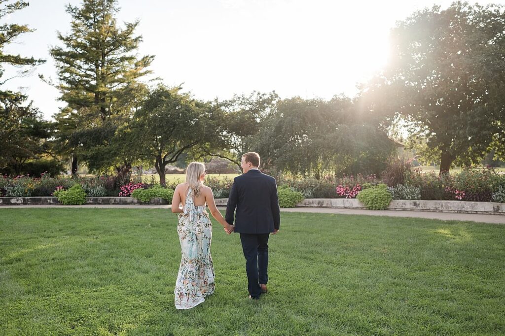 Late Summer Des Moines Engagement Session - Katie Lindgren Photography