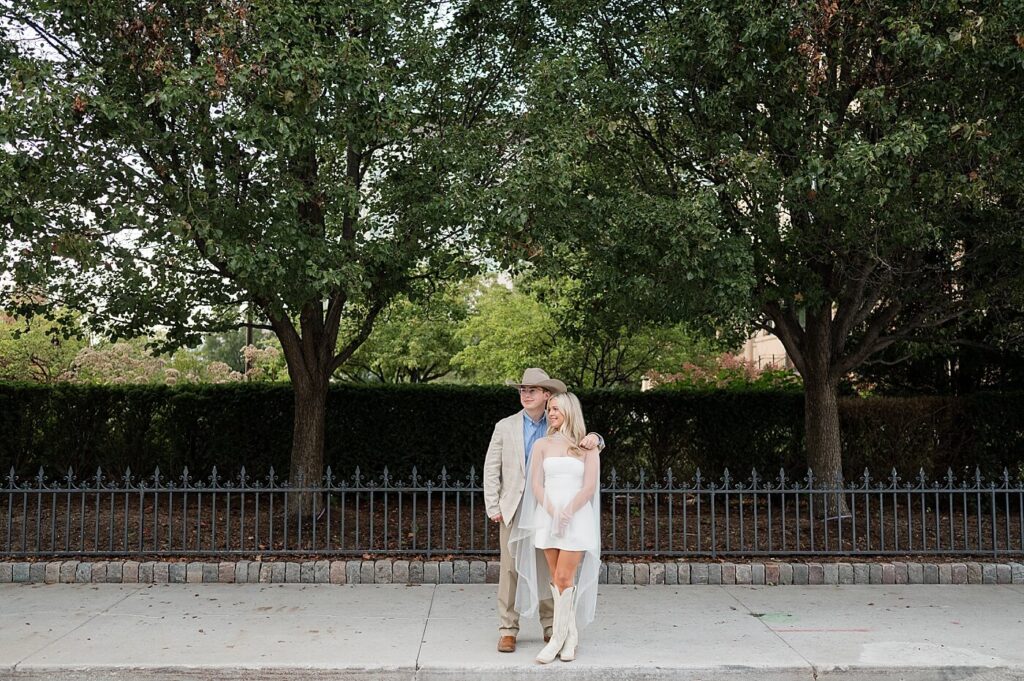 Late Summer Des Moines Engagement Session - Katie Lindgren Photography