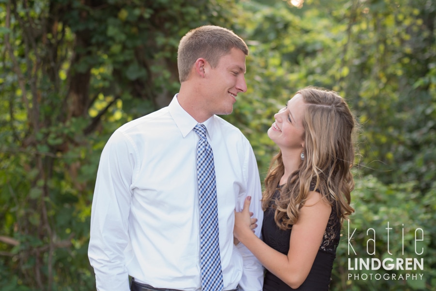 Janelle & Jesse | Des Moines, IA Engagement Photographer