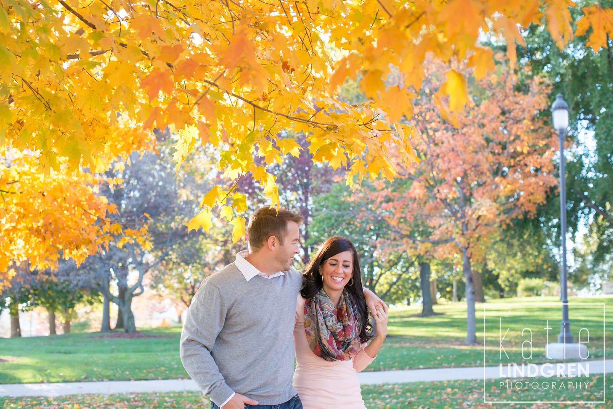 Ashton & Justin | Des Moines Engagement Photographer