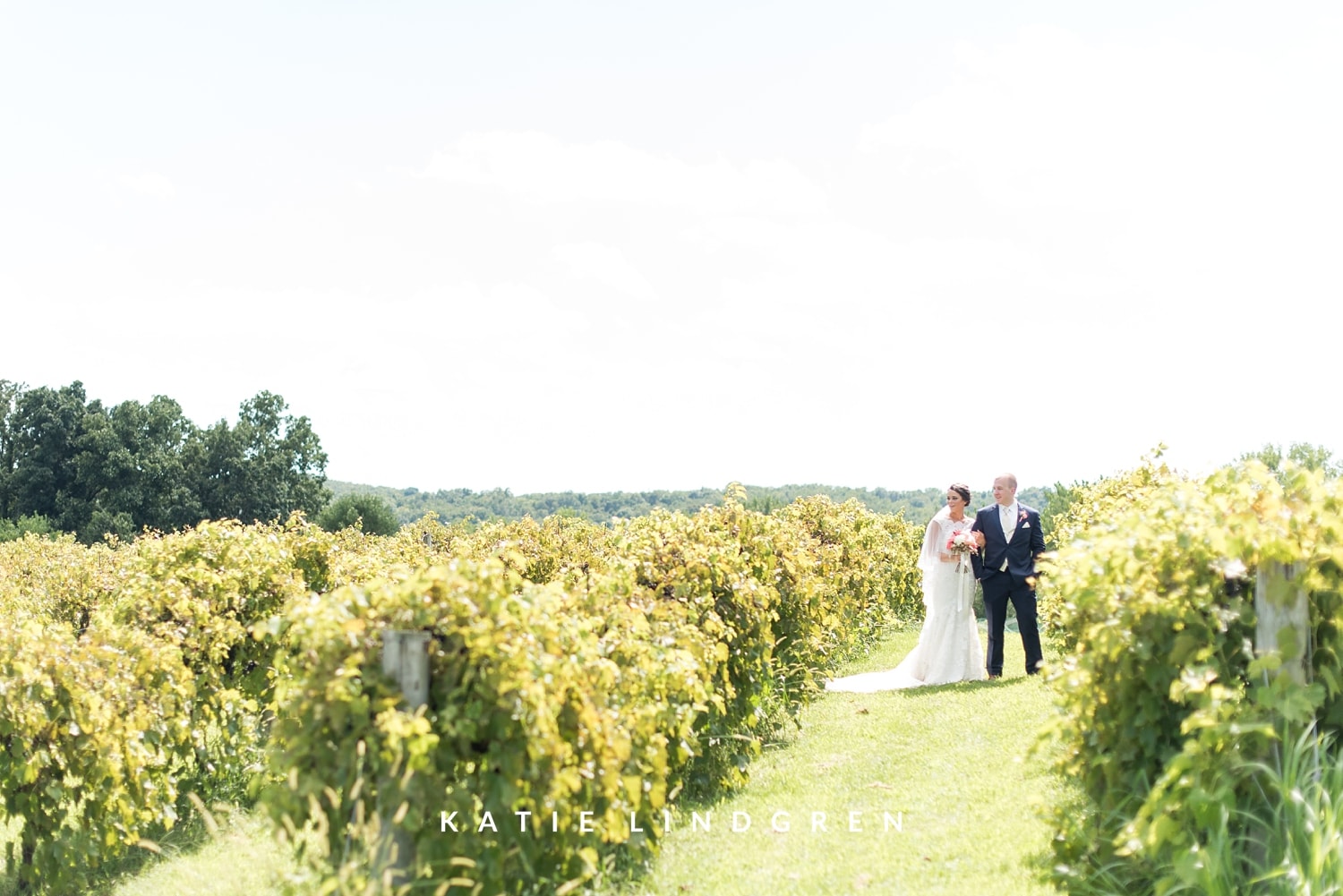 Cedar Ridge Winery Wedding