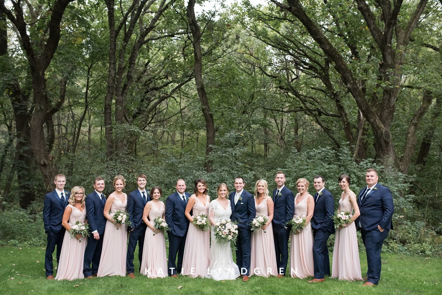 Des Moines Iowa Wedding Photographers