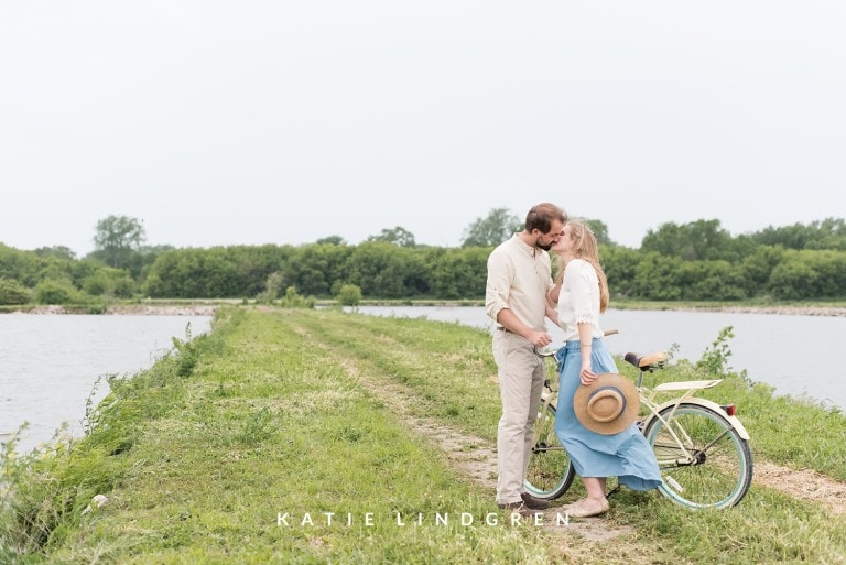 Heather & Dean | Des Moines Engagement Photographer