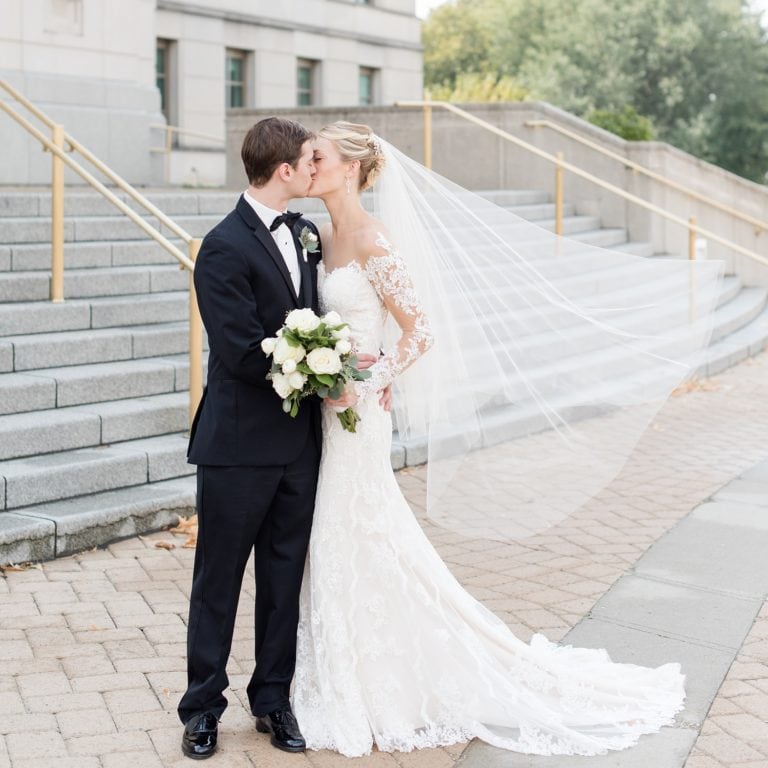 Bailey & Alex | Downtown Des Moines Wedding