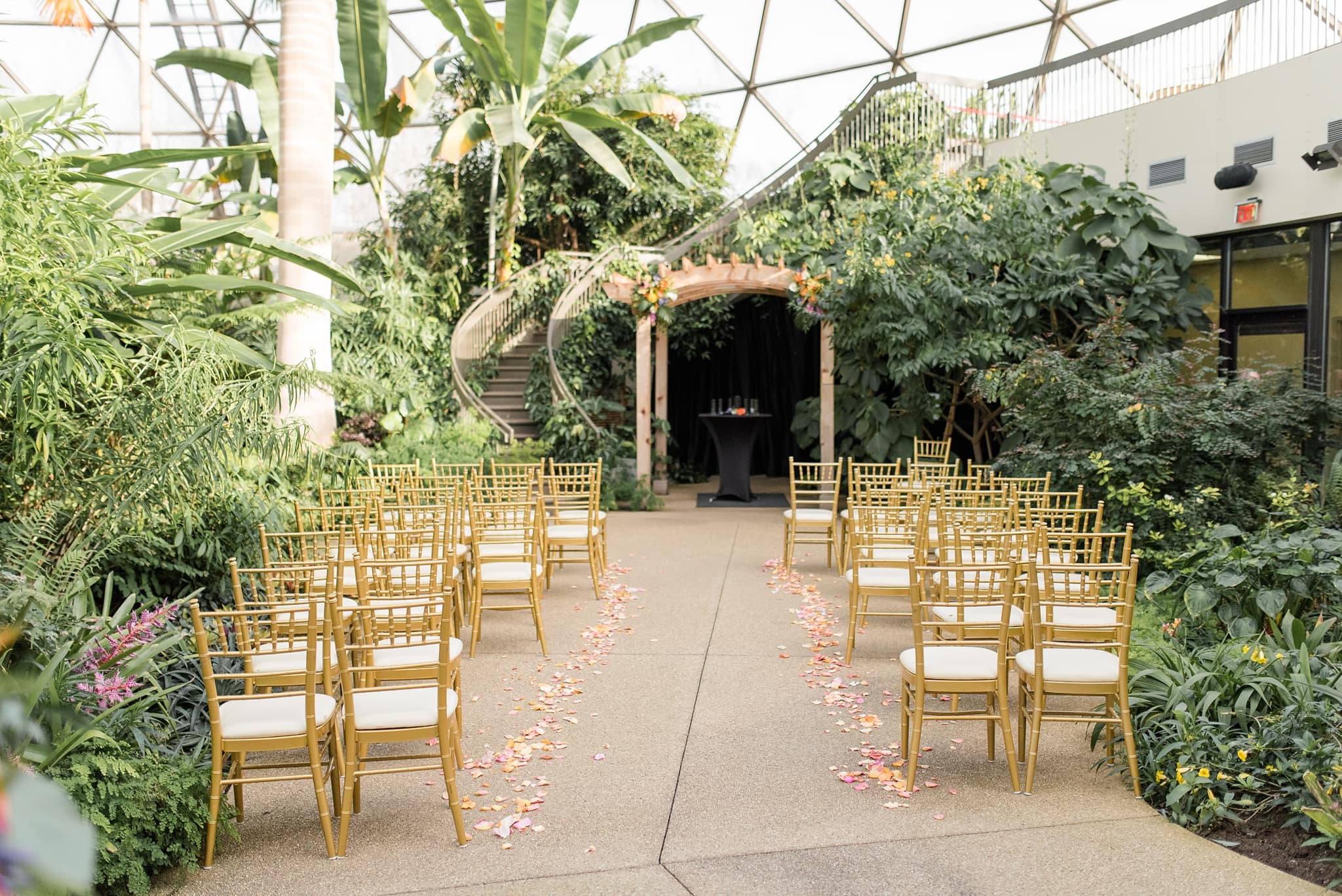 Wedding at the Des Moines Botanical Center