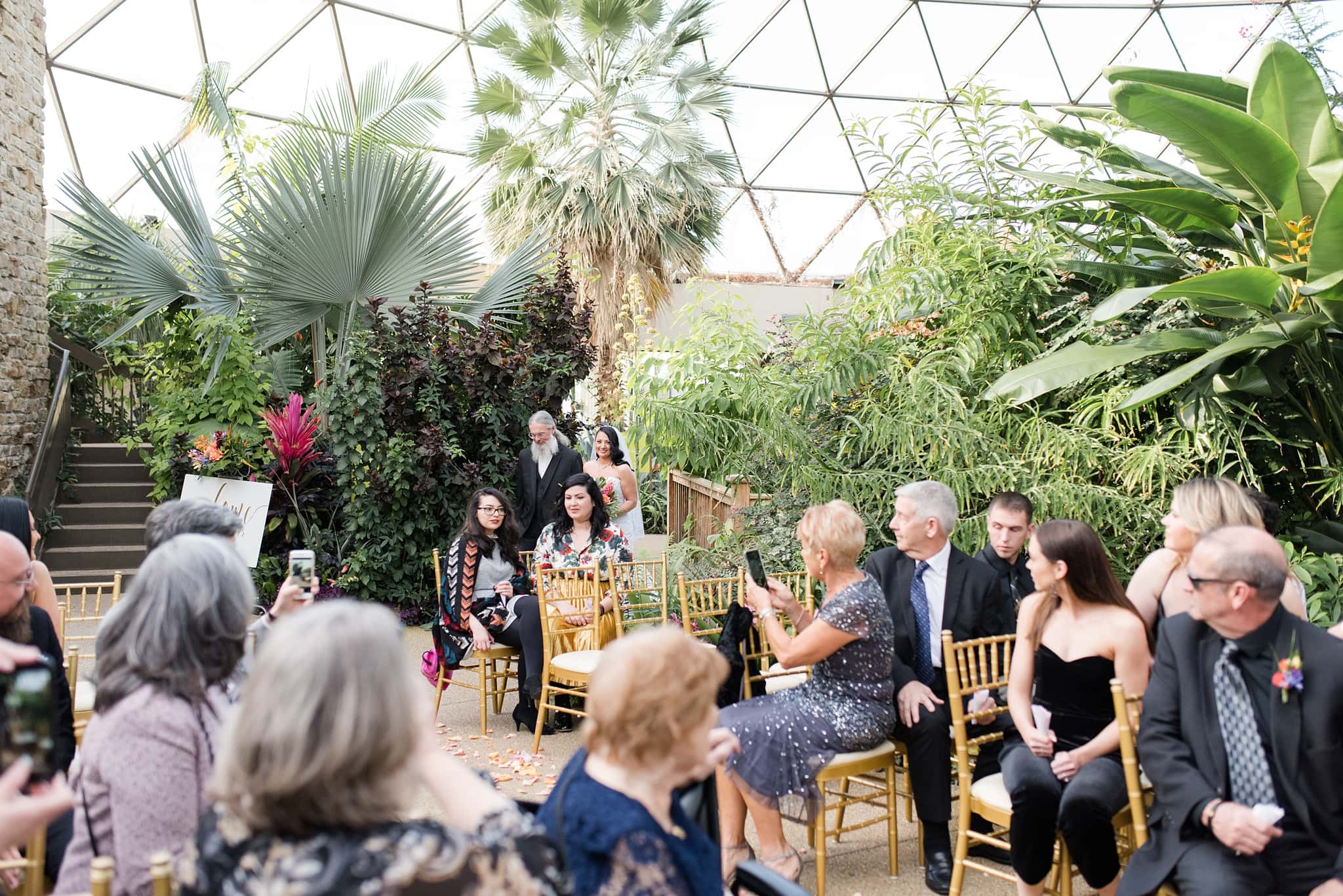 Wedding at the Des Moines Botanical Center