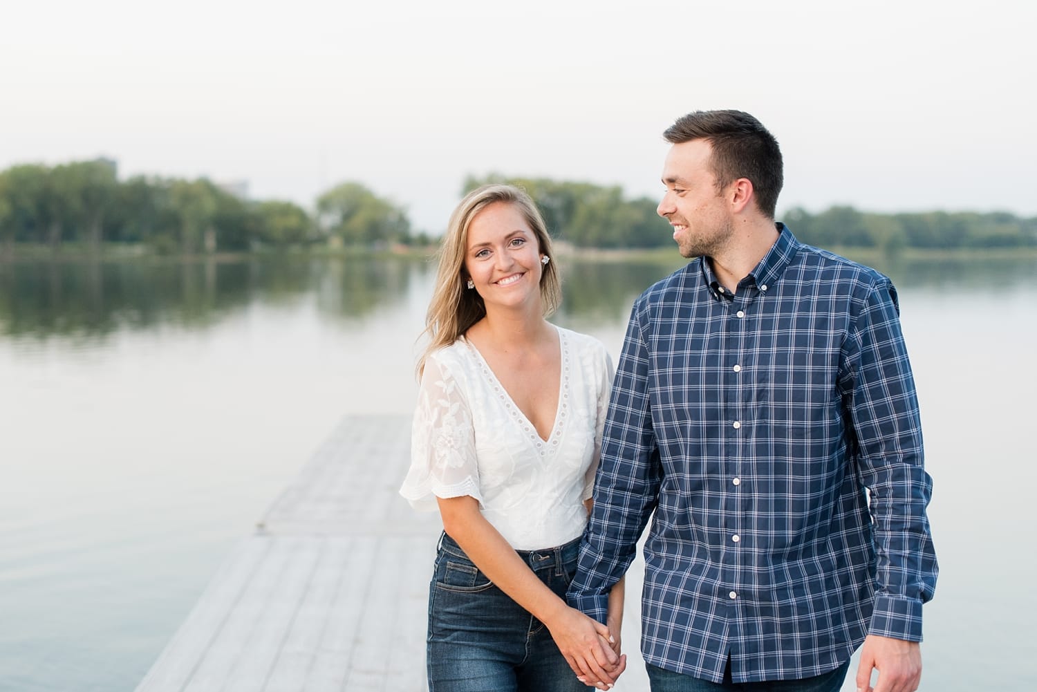 Gray's Lake Engagement Session