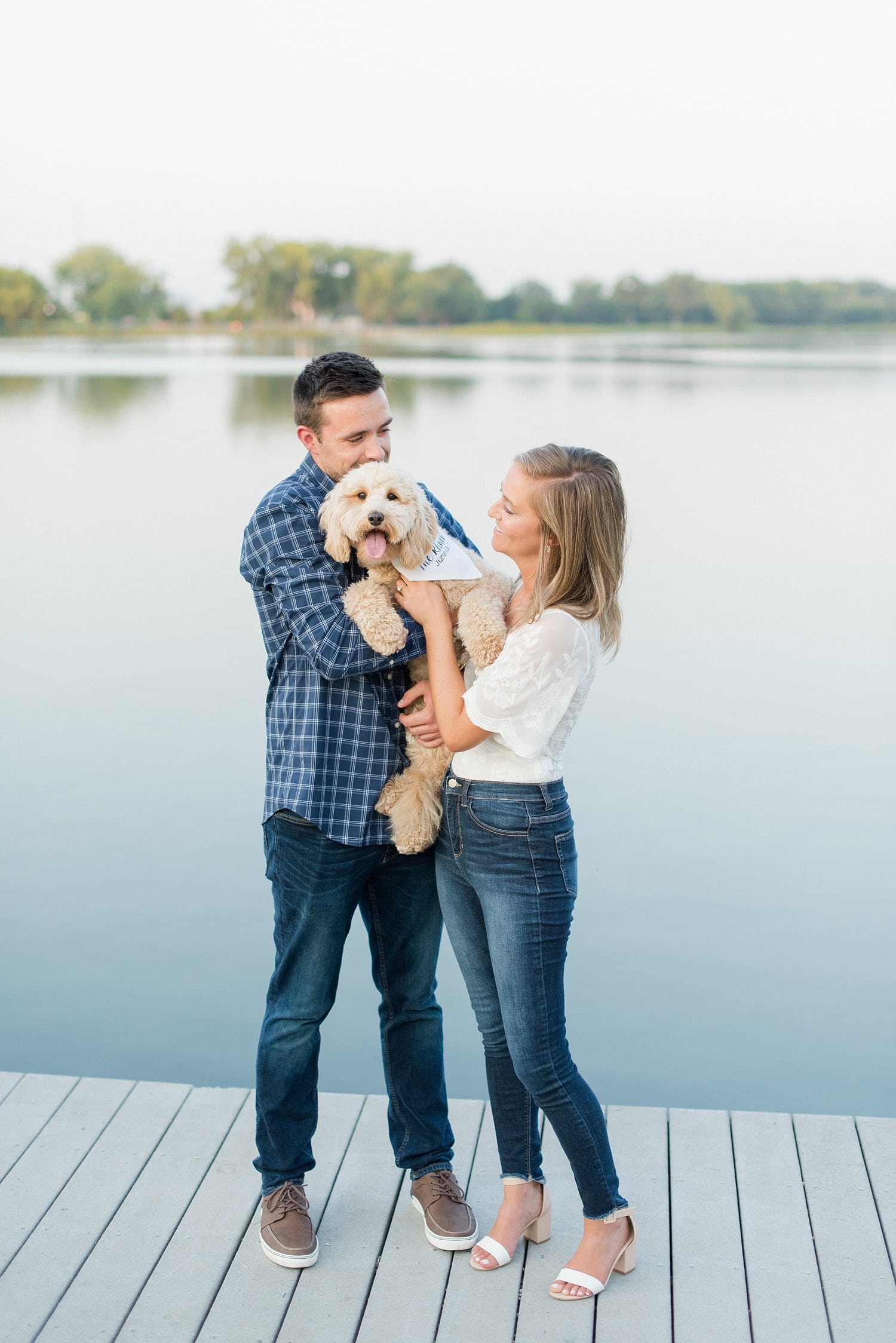 Gray's Lake Engagement Session